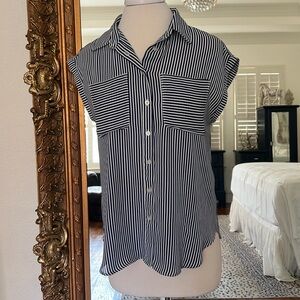 Philosophy Striped Blue/White Collared Double Front Pocket‎ Light Weight Size: S